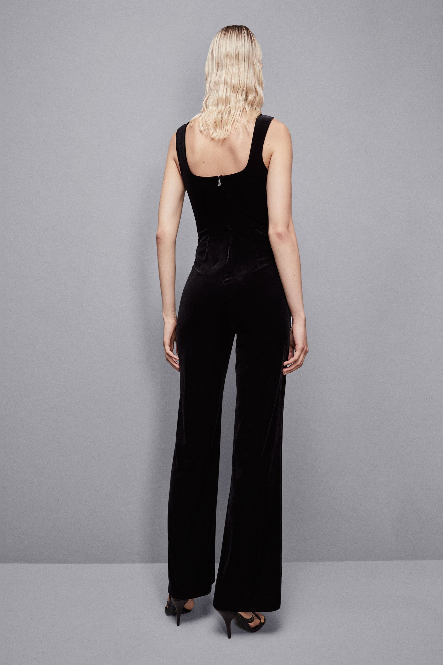 Essential velvet jumpsuit by Patrizia Pepe