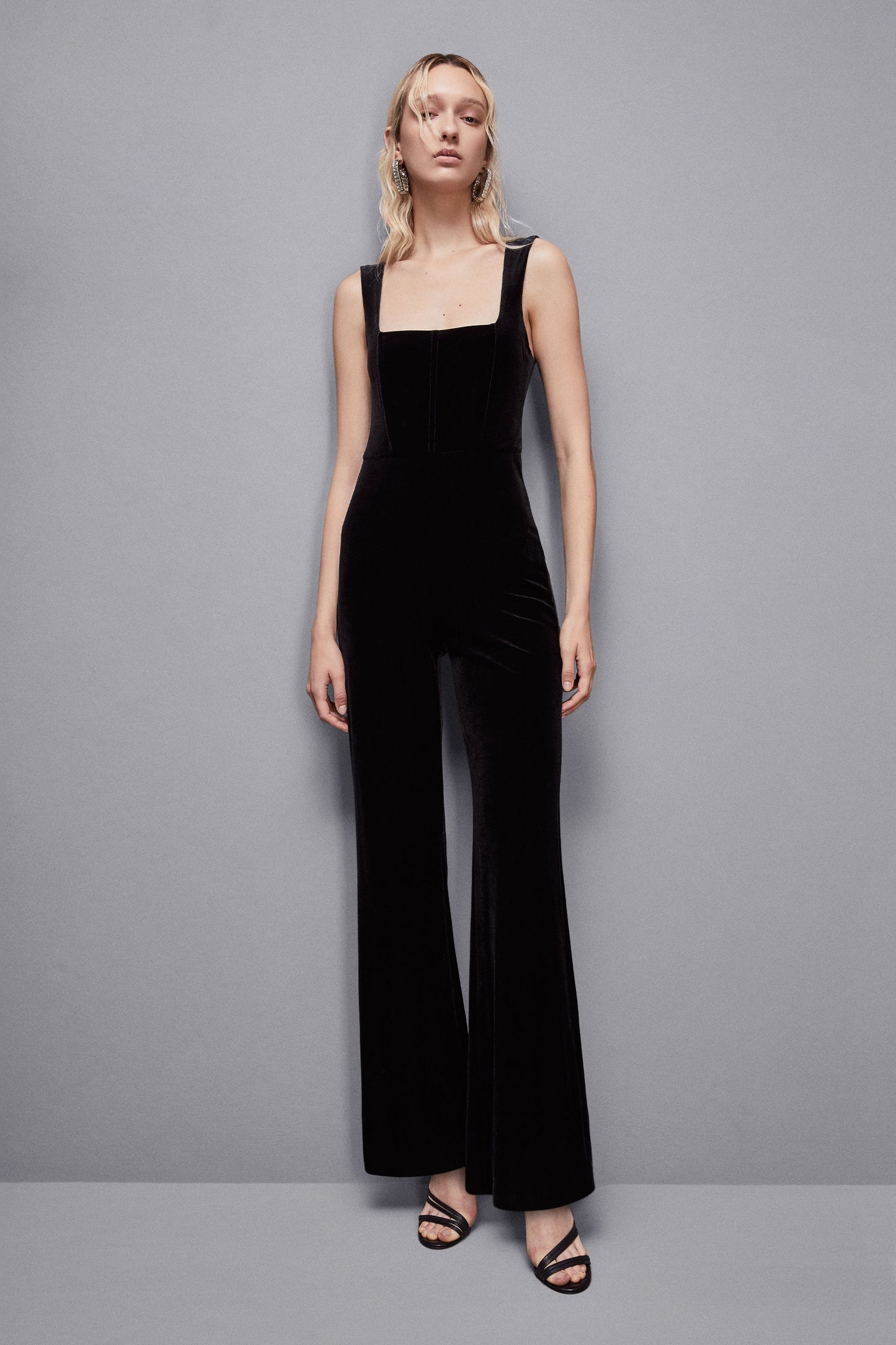 Essential velvet jumpsuit by Patrizia Pepe