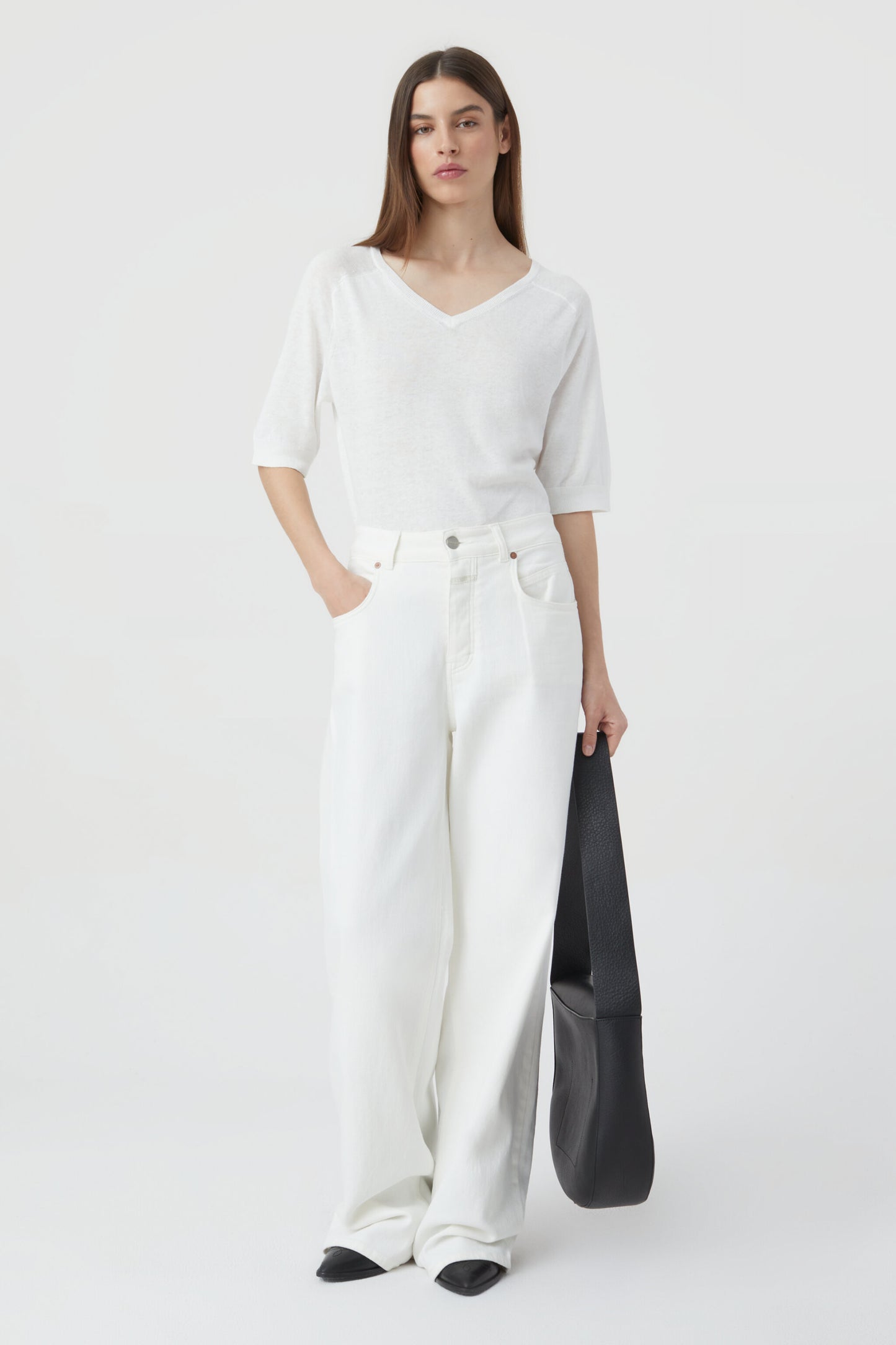 white crew neck short sleeve