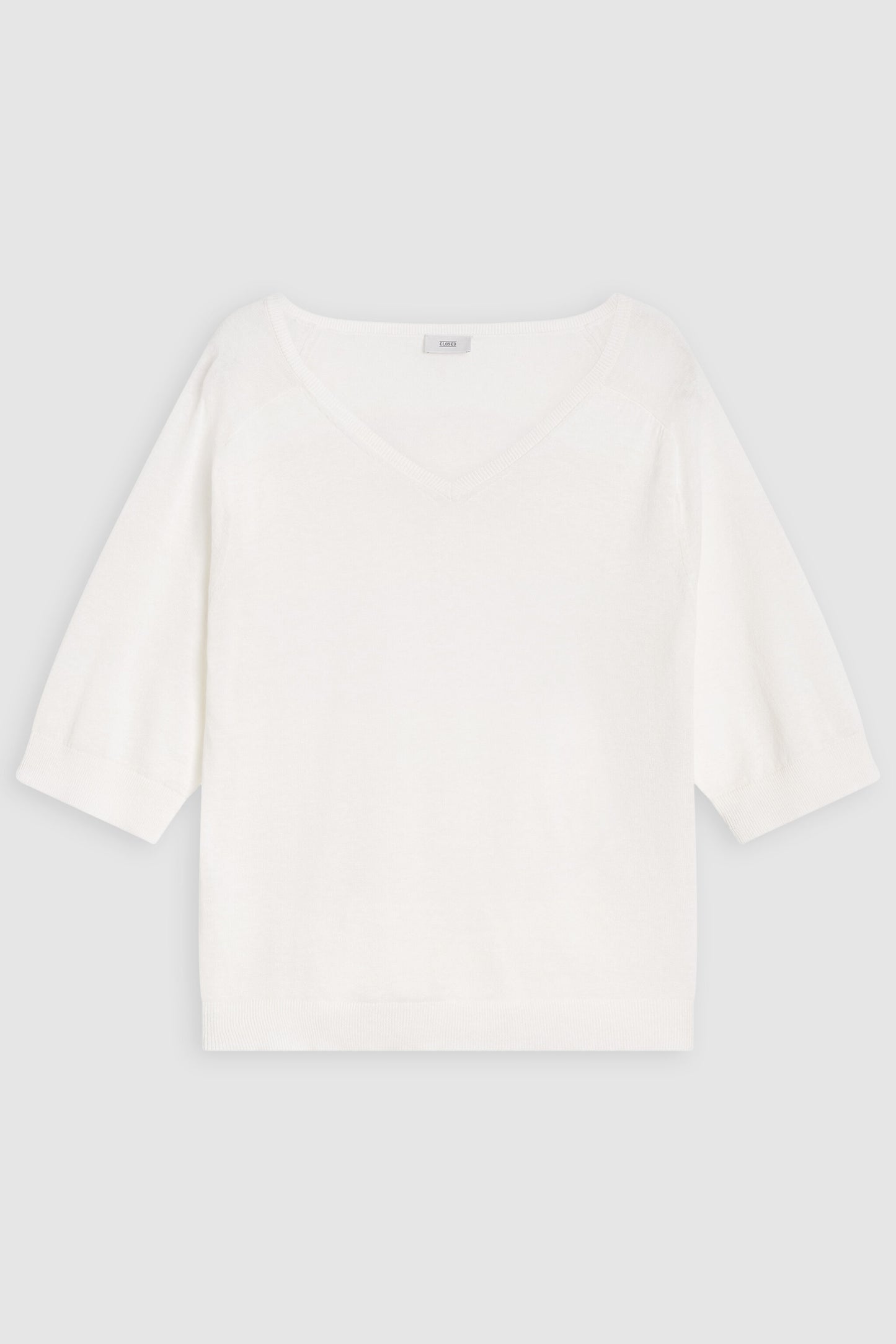 white crew neck short sleeve
