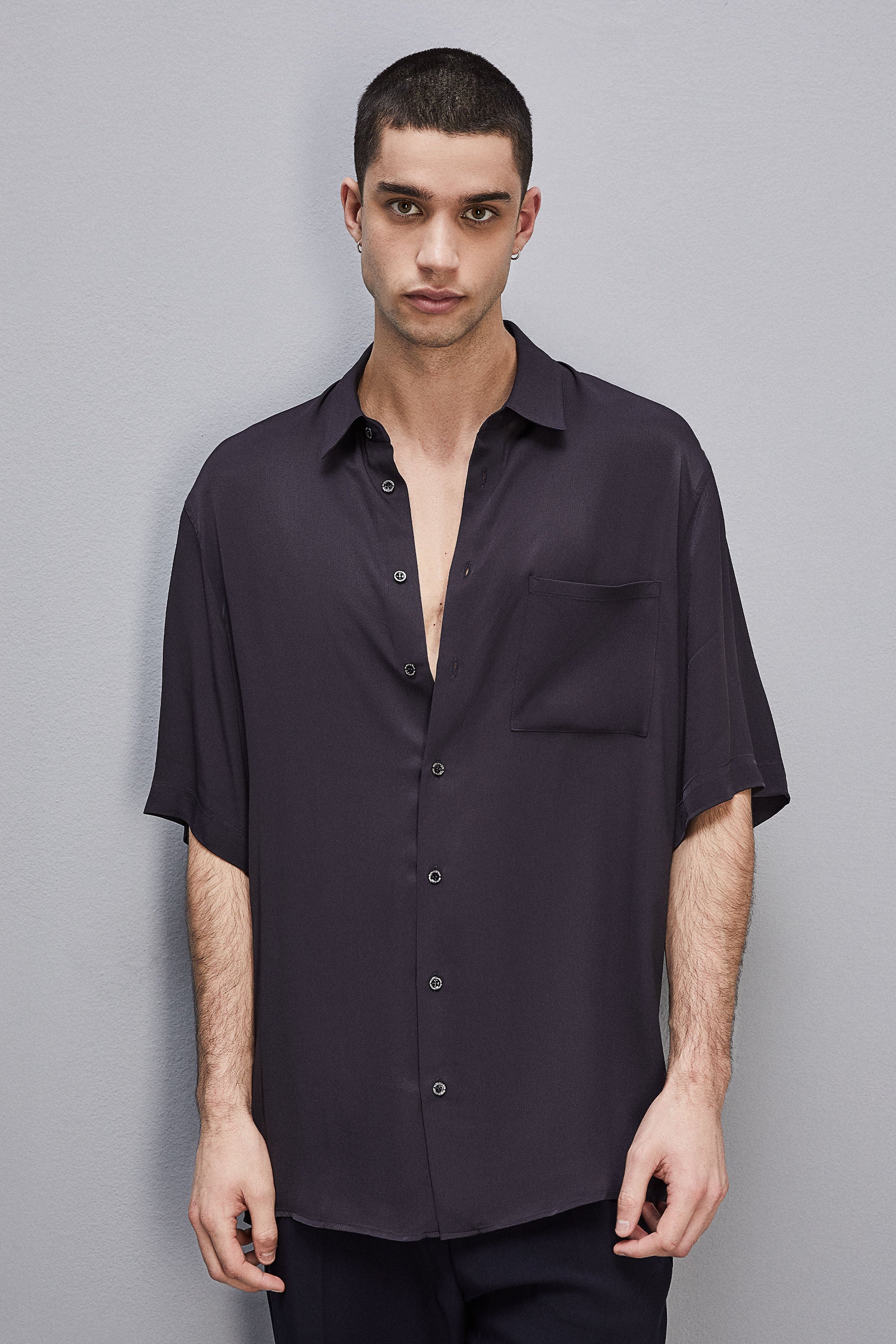 Short sleeve shirt in viscose twill in Navy Blue