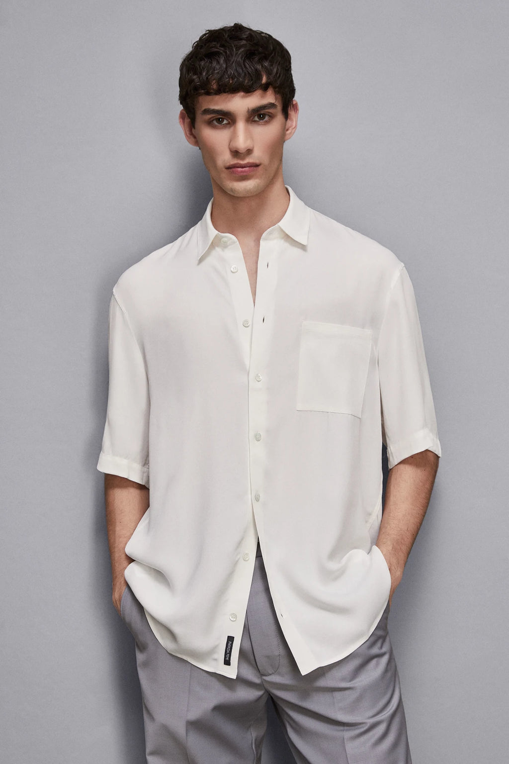 Short sleeve shirt in viscose twill in Off white