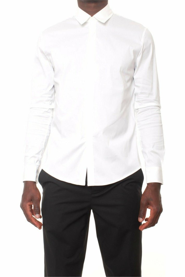 White dress shirt