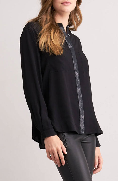 Black blouse | glitter detail | viscose. Repeat Cashmere Women’s clothing at our digital Boutique Affairedefemmes.net