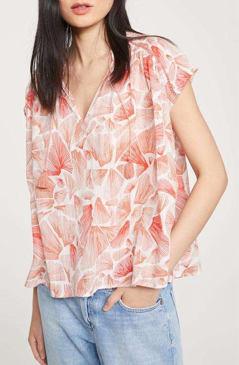 Light and fresh is all we need in summer ! and this top gives you BOTH! CLOSED Women's Top OLIVE | Local Same-day-Delivery, International Shipping & Easy Returns.| Affairedefemmes.net