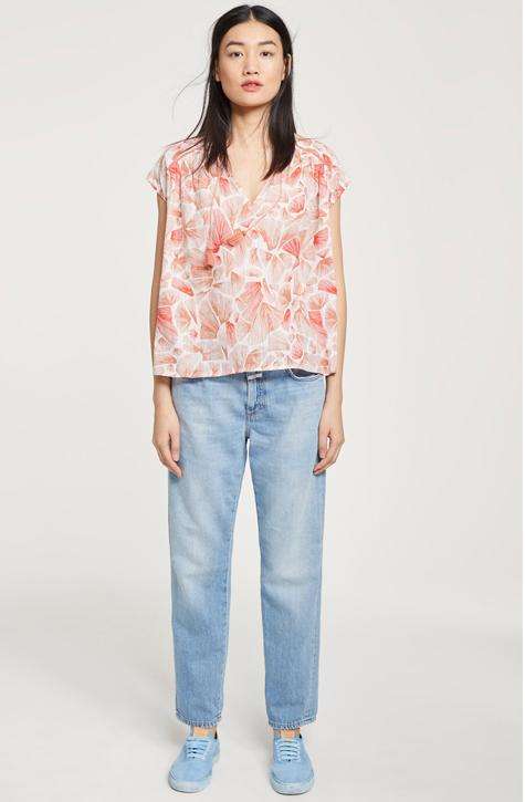 Light and fresh is all we need in summer ! and this top gives you BOTH! CLOSED Women's Top OLIVE | Local Same-day-Delivery, International Shipping & Easy Returns.| Affairedefemmes.net