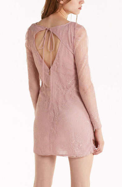 MASSES OF SPARKLING SEQUINS ILLUMINATE THIS ROMANTIC LACE MINI DRESS AND MAKE YOU SHINE.Close-fitting Dry clean Italian crafted embroidery with two-tone 3D sequins Lace lined with tonal Georgette Made in Italy Plunging back neckline with ties Short cut Th