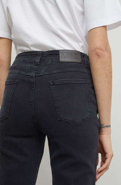 Black Pedal Pusher Jeans