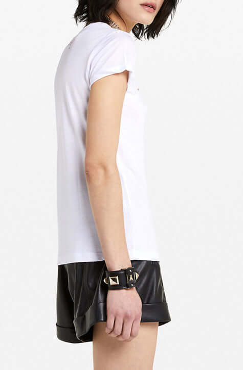 White T-shirt with ‘Mars'  print on the front. Patrizia Pepe available at our digital Boutique Affairedefemmes.net