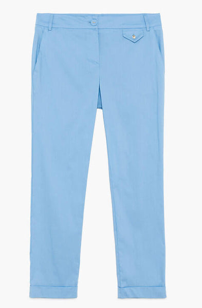 Women’s light Blue Pant with functional Pockets. Patrizia Pepe available at our digital boutique Affairedefemmes.net 