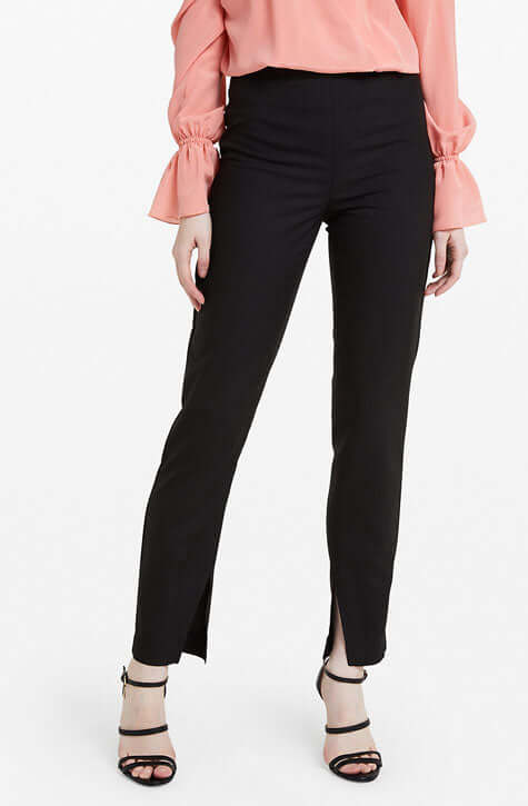 Black high waisted pant with invisible side sip. Perfect pants for professional work floor. Patrizia Pepe available at our digital Boutique Affairedefemmes.net